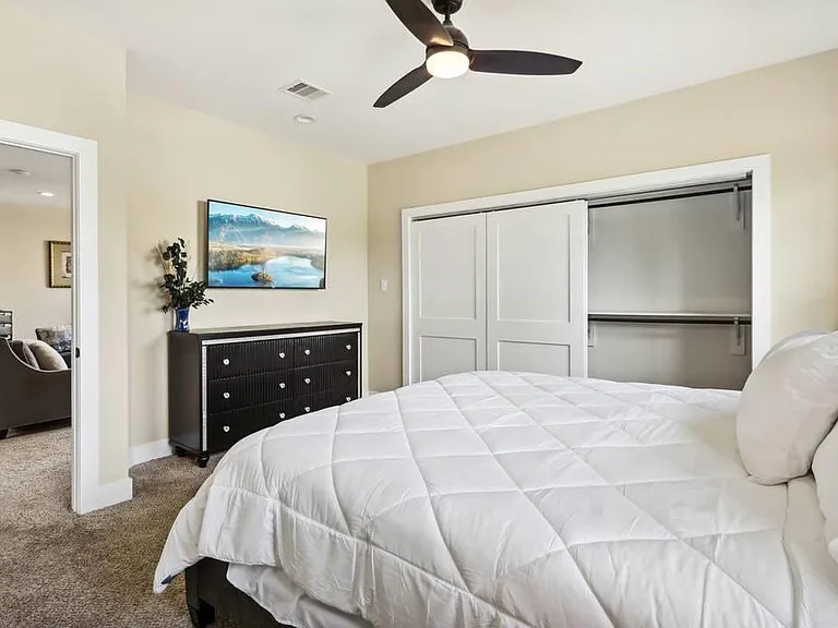 3803 Charleston St #1/2 — Photo 8