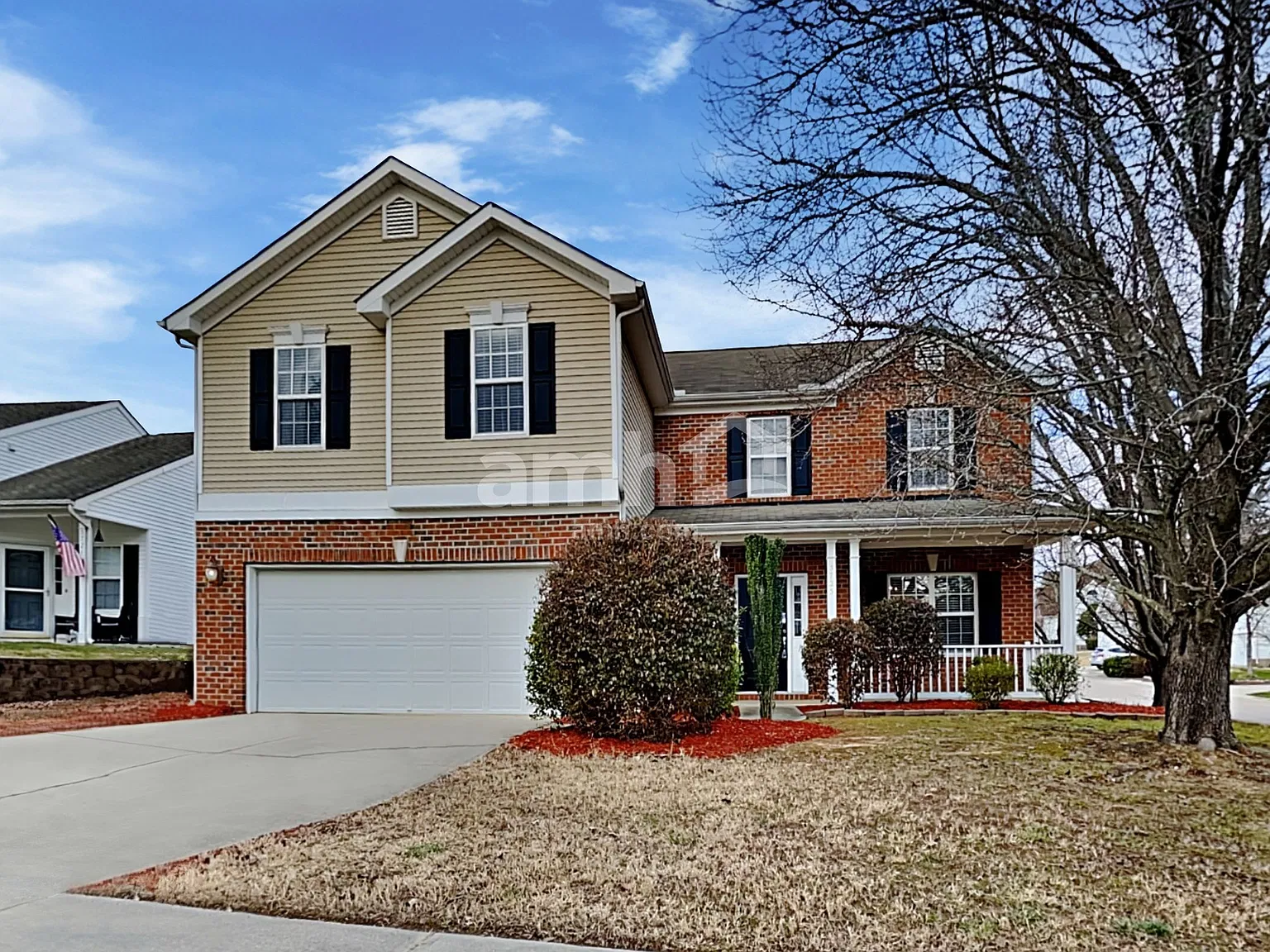 4 bed, 2.5 bath, 2461 sqft, $2,445 — Photo 1