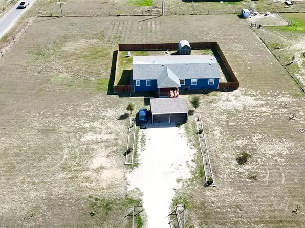 2709 County Road 463, Elgin, TX 78621