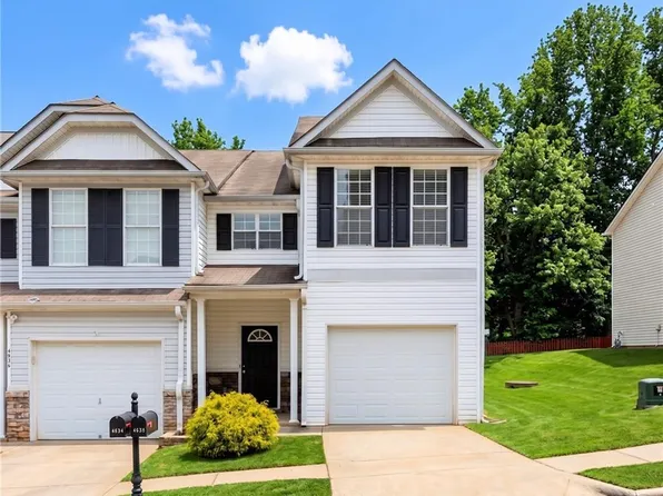 4932 Vireo Dr, Flowery Branch, GA 30542