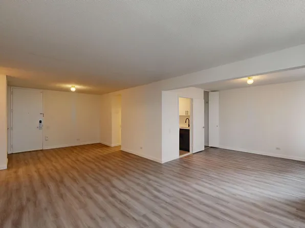 401 East 34th Street image 2 of 9