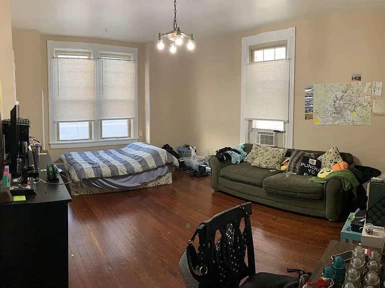 313 Donahue St #2 — Photo 10