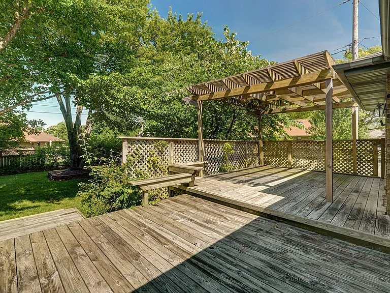 4035 S Parkcrest Ave — Photo 34