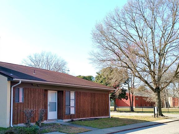 5th image of 1345 E Tanners Creek Dr