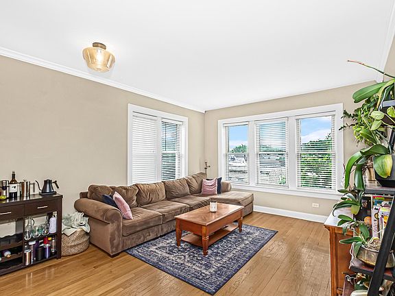 4th image of 2148 W Ainslie St #4F
