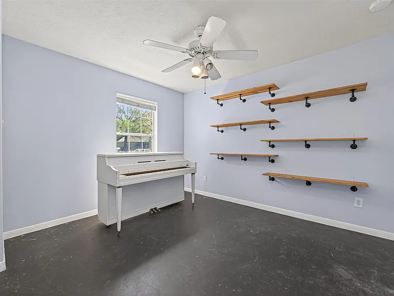 19215 Hikers Trail Dr — Photo 11
