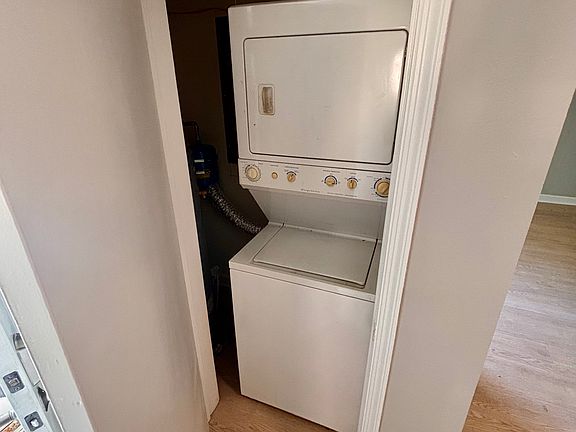 4th image of 1171 Ruddell Rd #1173