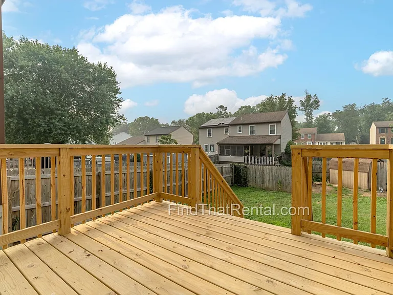 1030 Northfield Dr — Photo 30