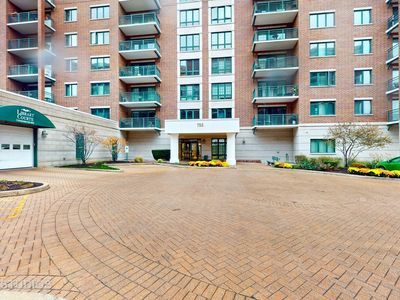 750 Pearson St APT 208, Des Plaines, IL, 60016