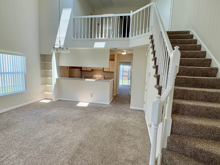 3210 Forest Green Dr — Photo 6
