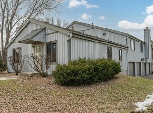 1906 26th Ave NW, Rochester, MN 55901