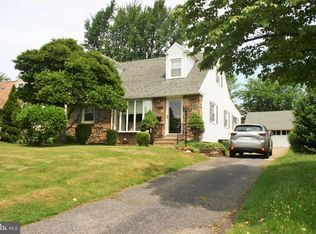 8116 Winthrop St, Philadelphia, PA 19136