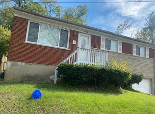 2954 Aquadale Ln, Cincinnati, OH 45211