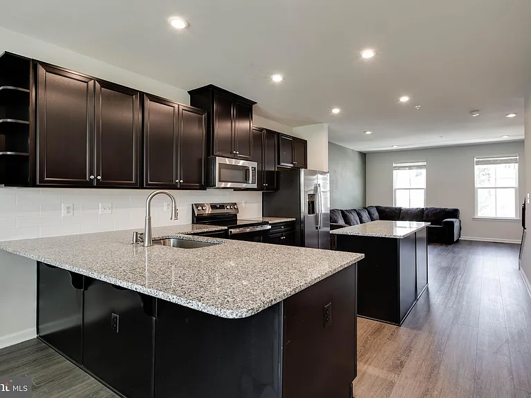 188 Woodgate Cir — Photo 10