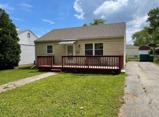 218 Park Dr, Joliet, IL