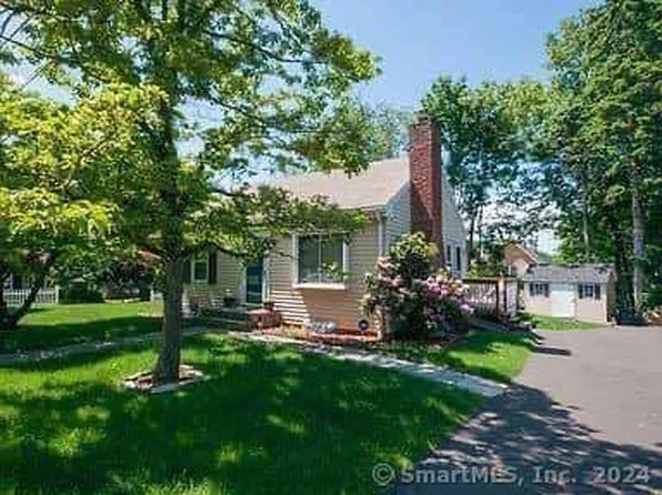 3 Hayes Street, Danbury, CT 06811