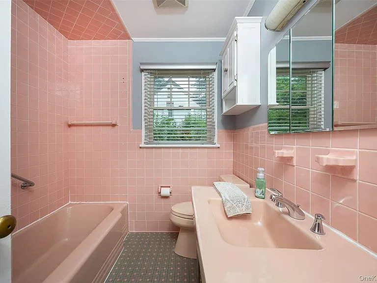 46 Barnard Ave — Photo 19