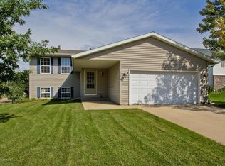 2005 27th St SE, Rochester, MN 55901