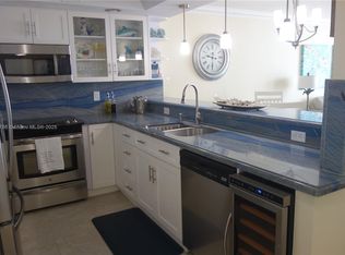 5701 Collins Ave APT 1510, Miami Beach, FL 33140