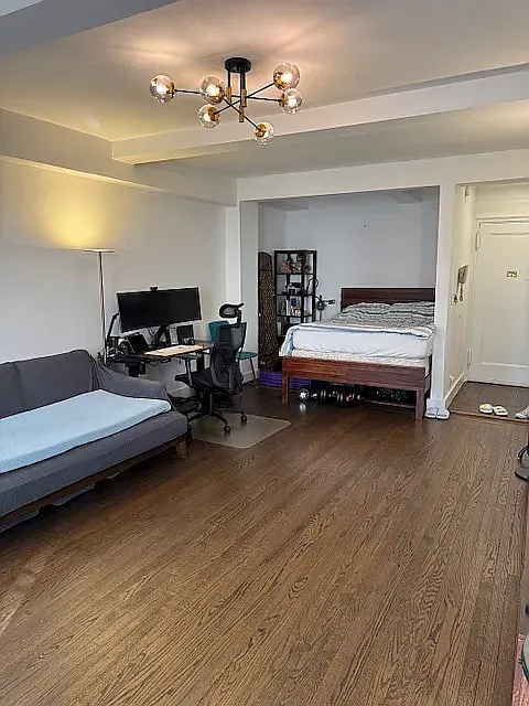 333 West 56th Street — Photo 4