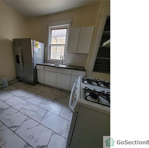 1st image of 85 Ash St #C