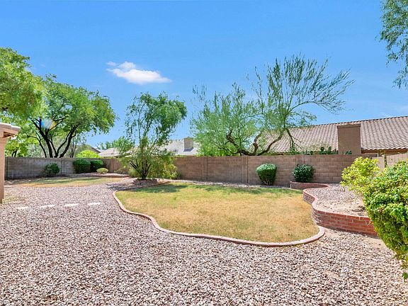 3rd image of 4627 E Mazatzal Dr