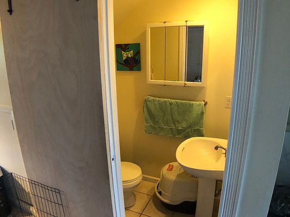 3rd image of 173 Golf Club Dr