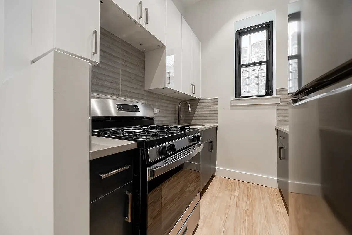 Building Photo - 781 Washington Ave #4C