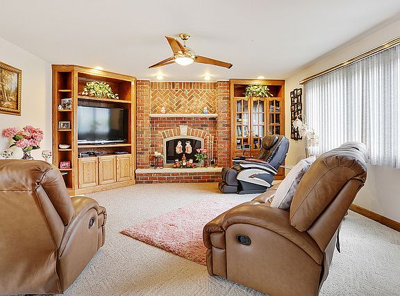 5th image of 5212 W 141st St