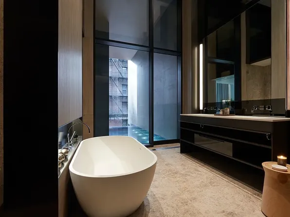 522 West 29th Street image 6 of 11