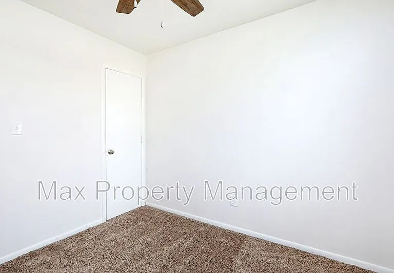 500 Laurel St #2 — Photo 14