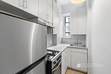 Rented by (Legacy) Elegran