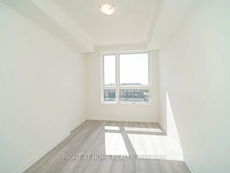 11 Lytham Green Cir #11 — Photo 36