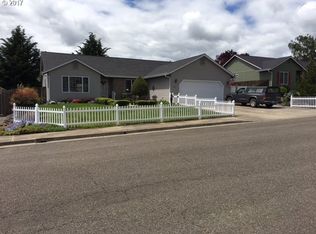 340 NW Elizabeth Ave, Winston, OR 97496