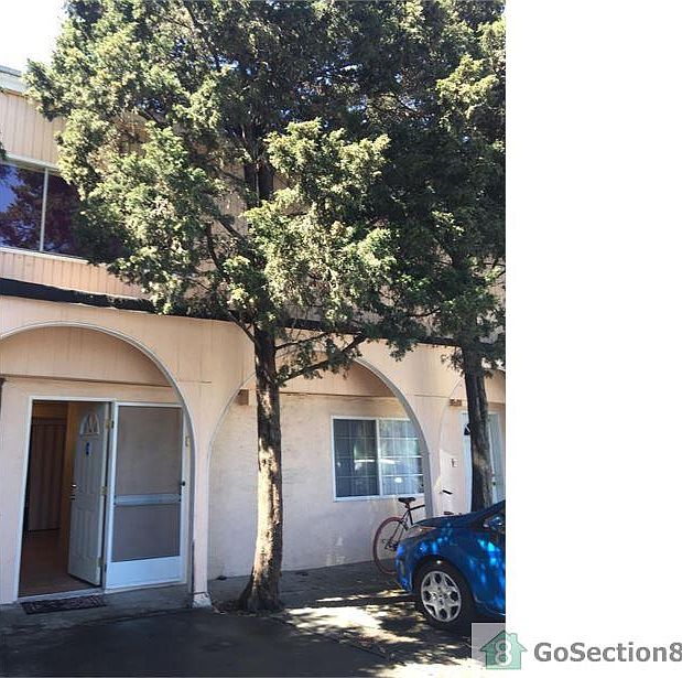 1st image of 907 El Camino Real #C