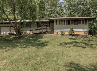 13212 Blazey Trl, Strongsville, OH 44136