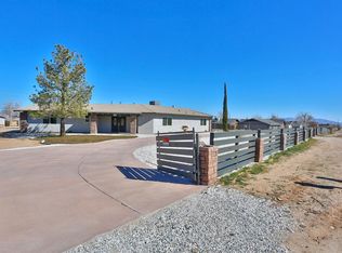 16166 Sequoia Rd, Hesperia, CA 92345