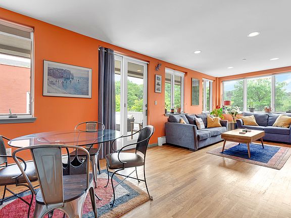 2nd image of 811 5th Ave APT 202