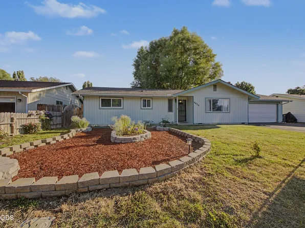 4414 Meadows Dr, Klamath Falls, OR 97603