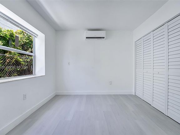 5th image of 769 NW 10th St APT 2