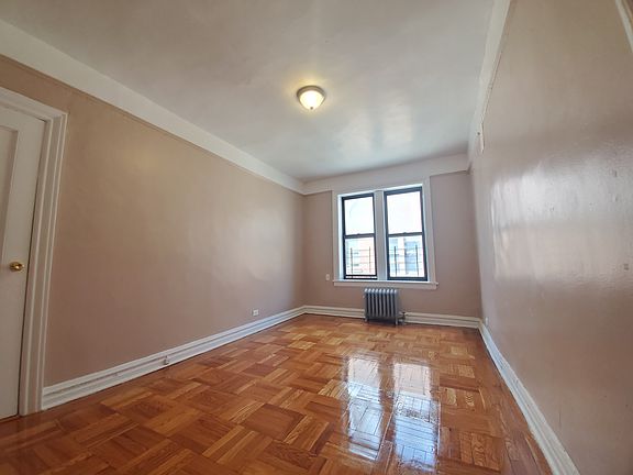 5th image of 3824 Waldo Ave #K5