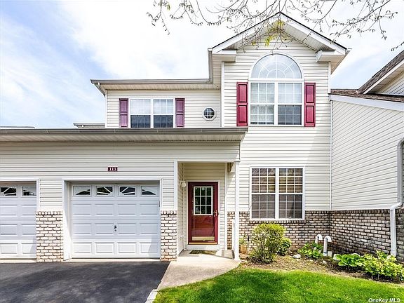 4th image of 113 Constantine Way #113