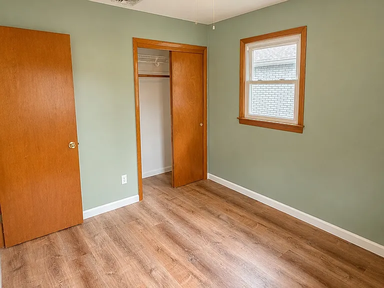 106 Rochelle Pkwy #2 — Photo 16