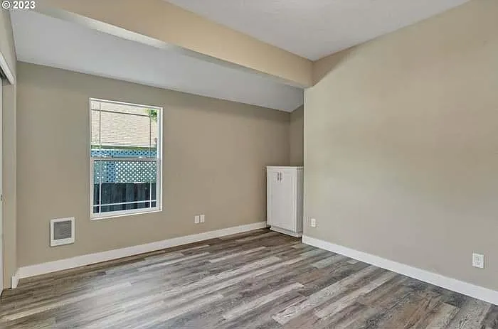 1177 Nebraska Ave NE #B — Photo 20