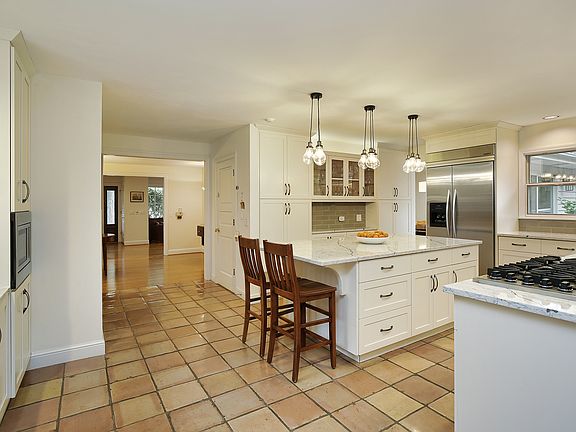 5th image of 2765 Forest Glen Trl