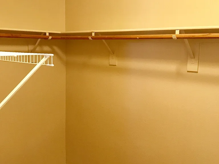 8725 Radiant Ruby Ave — Photo 21