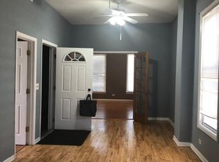 2445 W Taylor St, Chicago, IL 60612