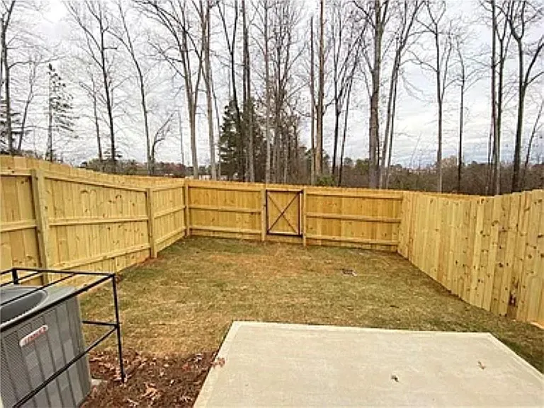 24 Garrison Dr — Photo 25
