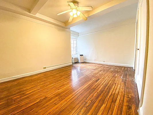 Rented by Compass | media 13