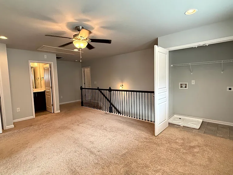 4752 Highland Ave — Photo 19